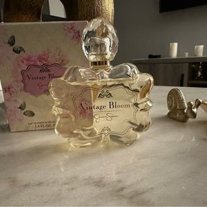 Jessica Simpson Vintage Bloom